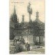 29 GUIMILIAU. Bretonnes au Calvaire