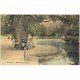 carte postale ancienne 03 VICHY. Nouveaux Parc. Curé lisant un journal 1915