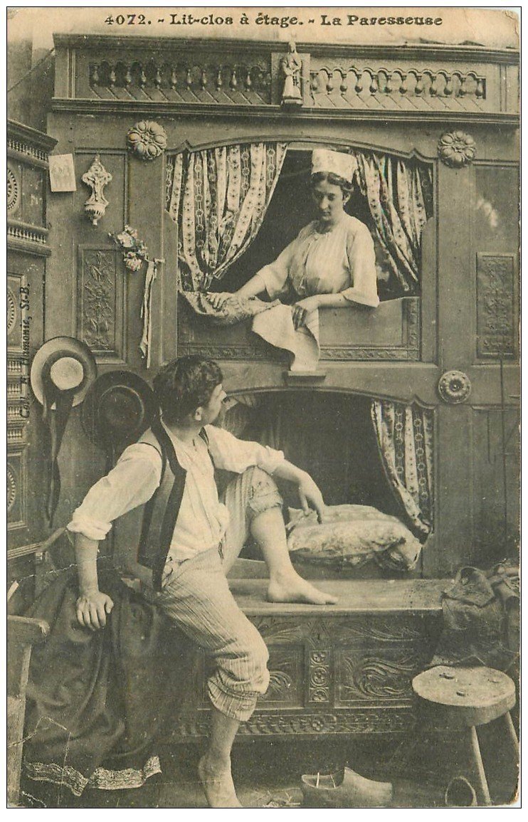 carte postale ancienne 29 LIT-CLOS A ETAGE. La Paresseuse 1915