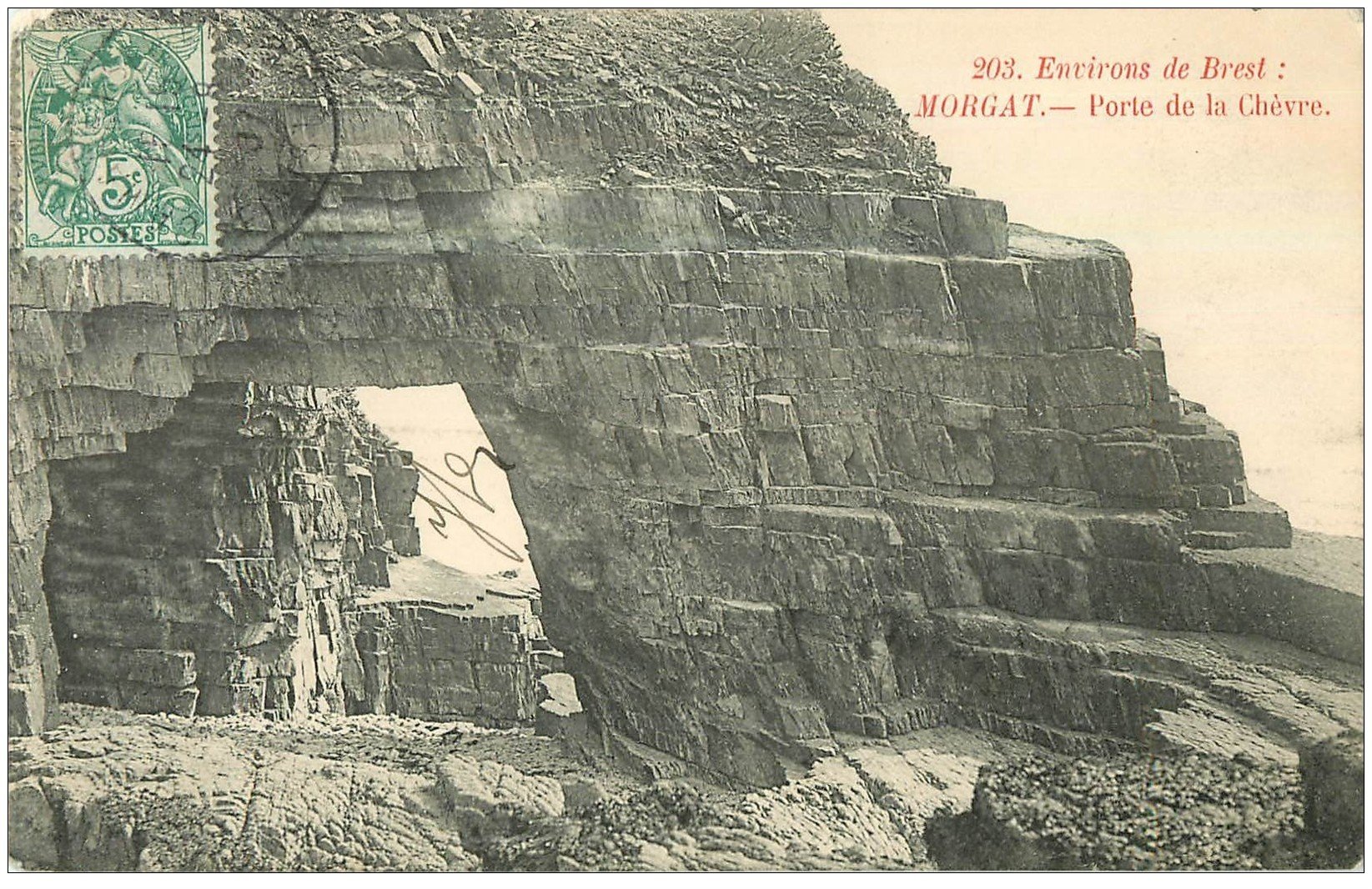 carte postale ancienne 29 MORGAT. Grotte de la Chèvre 1907