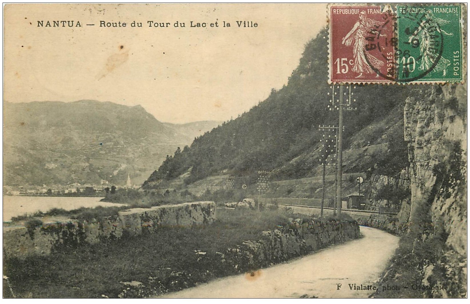 carte postale ancienne 01 NANTUA. Route du Tour du Lac et Ville 1926