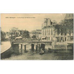 carte postale ancienne 29 QUIMPER. Confluent Steir et Odet. La Poste et Pêcheurs en barque