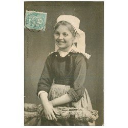 carte postale ancienne 29 QUIMPERLE. Coiffe de Jeune Fille 1905
