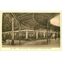 carte postale ancienne 03 VICHY. Parc Galerie Couverte et Pergola des Sources