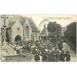 29 SAINT-JEAN-DU-DOIGT. Sortie Messe Eglise 1912