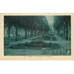 carte postale ancienne 03 VICHY. Parc les Massifs 1929. Timbre manquant...