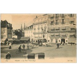 carte postale ancienne 03 VICHY. Place Victor Hugo 1907 Crédit Lyonnais Banque et Hôtel Splendid