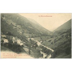 carte postale ancienne 31 HENNE MORTE. Le Village Route d'Aspet à Saint-Girons 1906