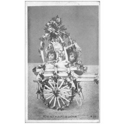 carte postale ancienne 31 LUCHON. Char des Enfants Fête des Fleurs 1905
