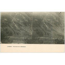 carte postale ancienne 31 LUCHON. Chevelure de la Madeleine. Carte stéréoscopique