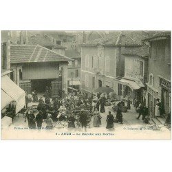 carte postale ancienne 32 AUCH. Le Marché aux Herbes 1916. Boucherie Hippophagique