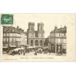 carte postale ancienne 32 AUCH. Marché Place de la Cathédrale 1909