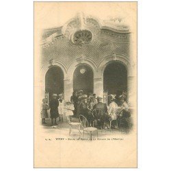 carte postale ancienne 03 VICHY. Source de l'Hôpital Salon de Repos