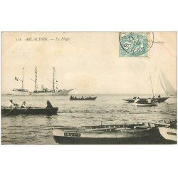 carte postale ancienne 33 ARCACHON. Plage et barques 1906