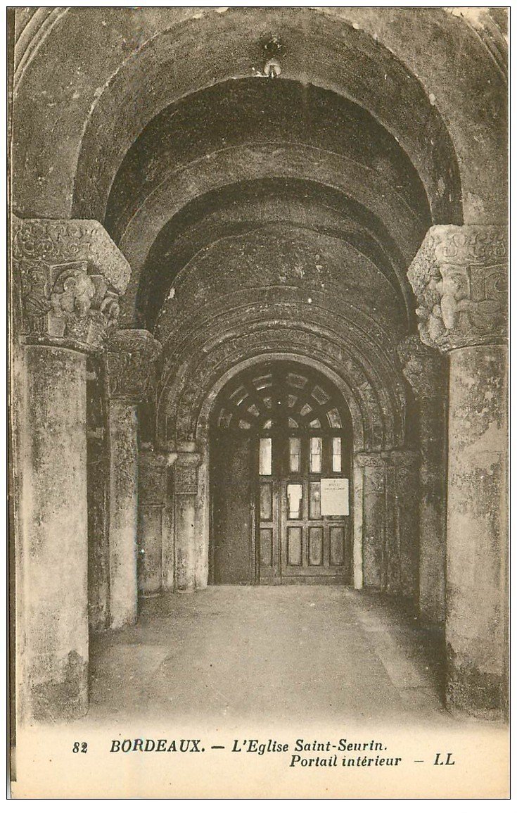 carte postale ancienne 33 BORDEAUX. Eglise Saint-Seurin Portail intérieur