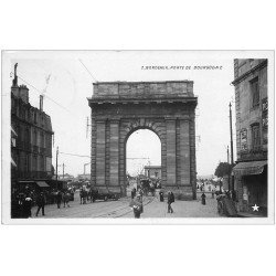 carte postale ancienne 33 BORDEAUX. Porte Bourgogne 1908. Carte Photo émaillographie