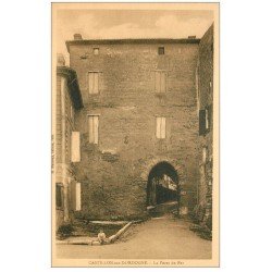 carte postale ancienne 33 CASTILLON. La Porte de Fer avec Enfant