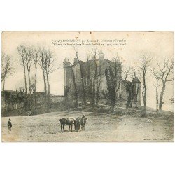 carte postale ancienne 33 MONBADON. Château Manoir et Chevaux (fine plissure)...
