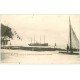 carte postale ancienne 33 PAUILLAC. Bureau des Pilotes et Vapeur sur Gironde vers 1900