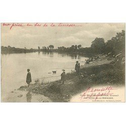 carte postale ancienne 33 SAINT-FOY-LA-GRANDE. Pêcheurs sur Dordogne 1904