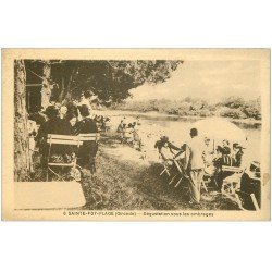 carte postale ancienne 33 SAINT-FOY-PLAGE. Dégustation sous ombrages 1939