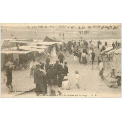 carte postale ancienne 33 SOULAC-SUR-MER. Tentes sur la Plage