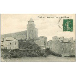 carte postale ancienne 35 FOUGERES. Château Grande Poterne 1914