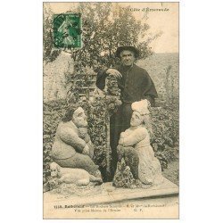 carte postale ancienne 35 ROTHENEUF. Maison Ermite Roches sculptées 1912