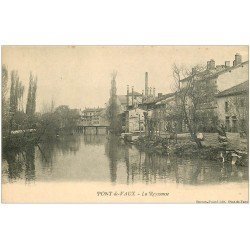 carte postale ancienne 01 PONT-DE-VAUX. La Reyssouse. Lavandière Laveuse