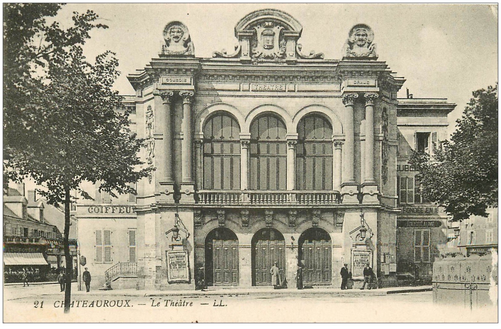 carte postale ancienne 36 CHATEAUROUX. Le Théâtre