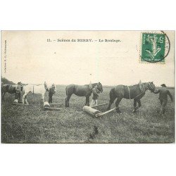 carte postale ancienne 36 Scènes du BERRY. Le Roulage du Foin par Chevaux 1907