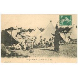 carte postale ancienne 37 CAMP DU RUCHARD. Distribution du Pain vers 1913