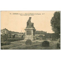 carte postale ancienne 37 CHINON. Statue Rabelais au Square