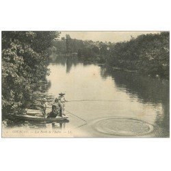 carte postale ancienne 37 COURCAY. Pêcheurs bords de l'Indre