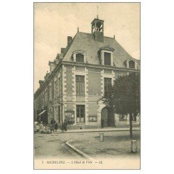 carte postale ancienne 37 RICHELIEU. Hôtel de Ville