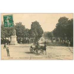 carte postale ancienne 37 TOURS. Avenue Grammont 1910 Statue Balzac