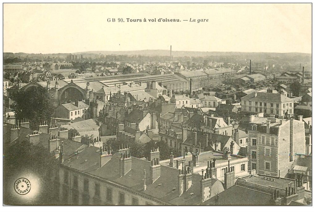 carte postale ancienne 37 TOURS. La Gare à vol d'oiseau