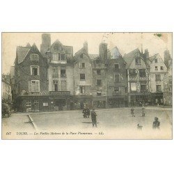 carte postale ancienne 37 TOURS. Maisons Place Plumereau 1915 Boucherie