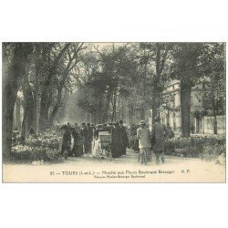 carte postale ancienne 37 TOURS. Marché aux Fleurs boulevard Béranger 1922