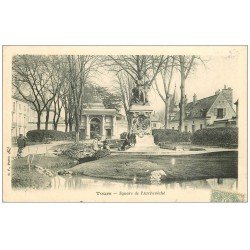 carte postale ancienne 37 TOURS. Square Archevêché 1906