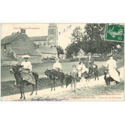 carte postale ancienne 65 BAGNERES-DE-BIGORRE. Caravane de Touristes sur des Anes 1909