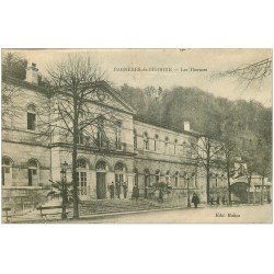 carte postale ancienne 65 BAGNERES-DE-BIGORRE. Les Thermes animation