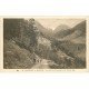 carte postale ancienne 65 BAGNERES-DE-BIGORRE. Promeneurs Route du Tourmalet