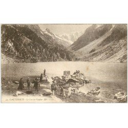 carte postale ancienne 65 CAUTERETS. Le Lac de Gaube animé