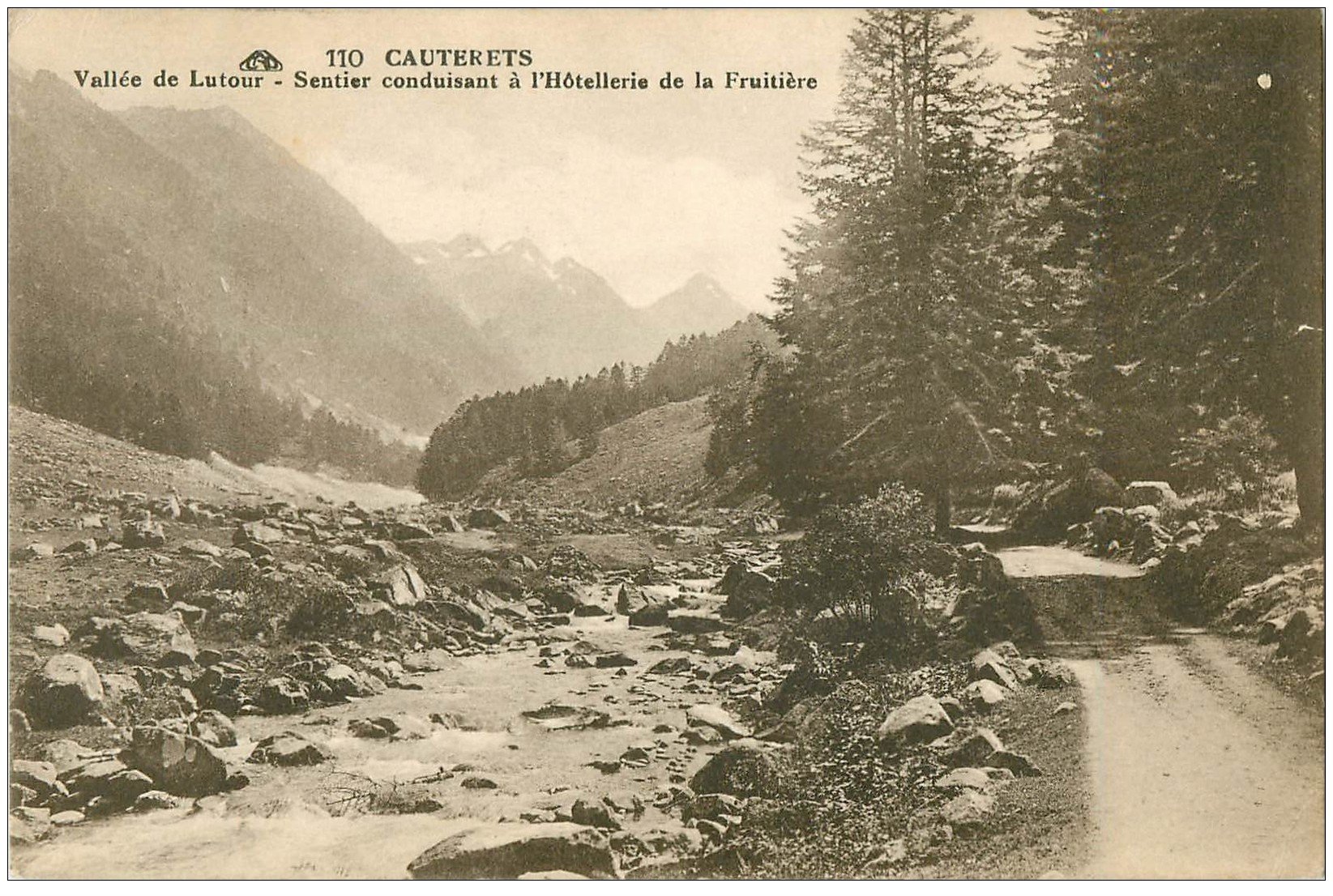 carte postale ancienne 65 CAUTERETS. Vallée Lutour sentier Hôtellerie Fruitière 1929