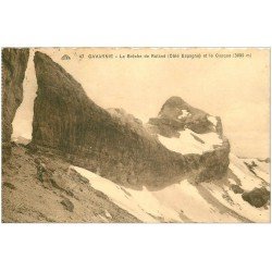 carte postale ancienne 65 GAVARNIE. Brèche de Roland et Casque 1928. Carte dentelée