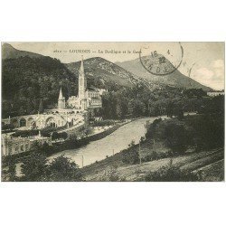 carte postale ancienne 65 LOURDES. Basilique et Gave 1932