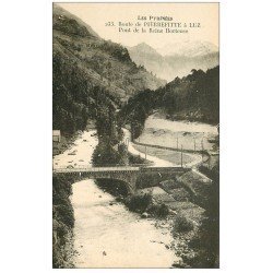 carte postale ancienne 65 ROUTE DE PIERREFITTE à LUZ-SAINT-SAUVEUR. Pont Reine Hortense