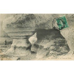 carte postale ancienne 76 FECAMP. Le Trou au Chien 1910 animation