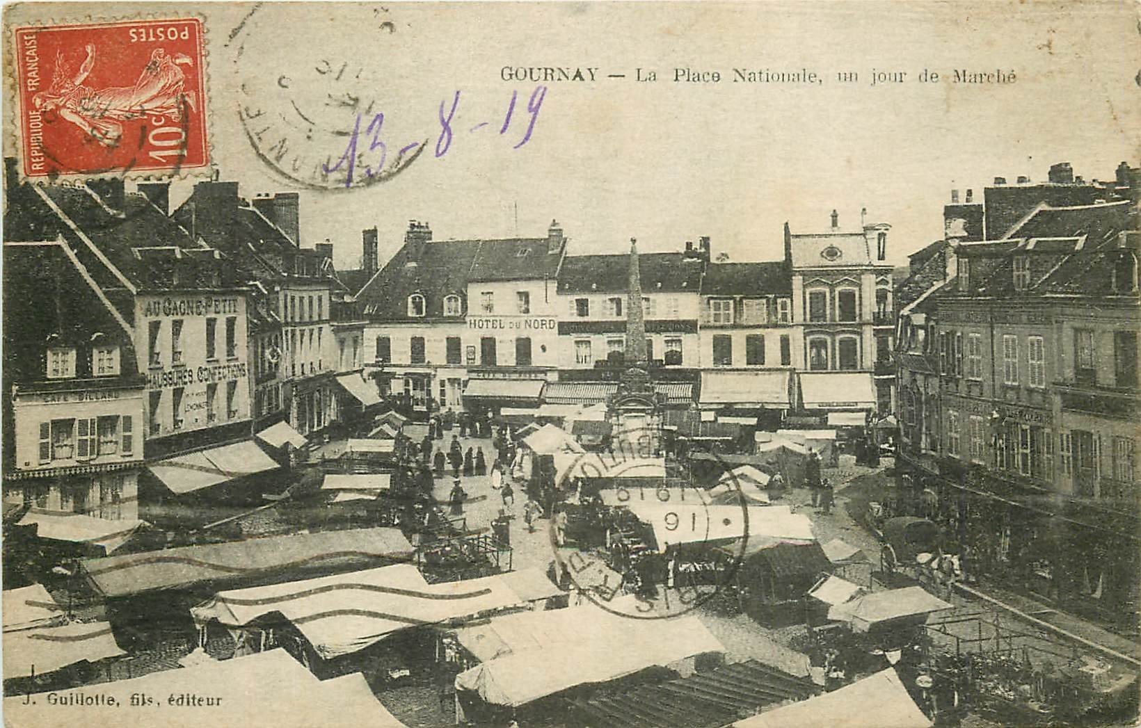 carte postale ancienne 76 GOURNAY-EN-BRAY. Le Marché Place Nationale 1919